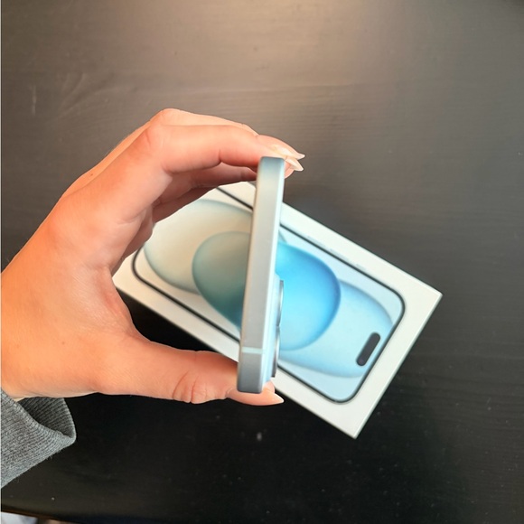 iPhone 15 and Accessories - Picture 8 of 9